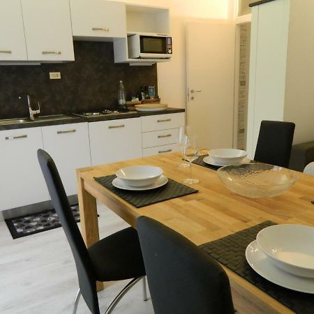 Wind Apartment Torbole Sul Garda Luaran gambar